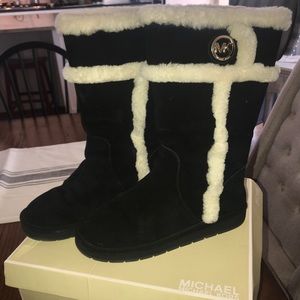 MK winter boots